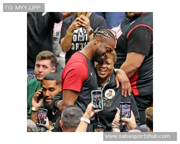 比尔西蒙斯盛赞埃奇库姆与马克西是76人未来希望前者如同05年韦德